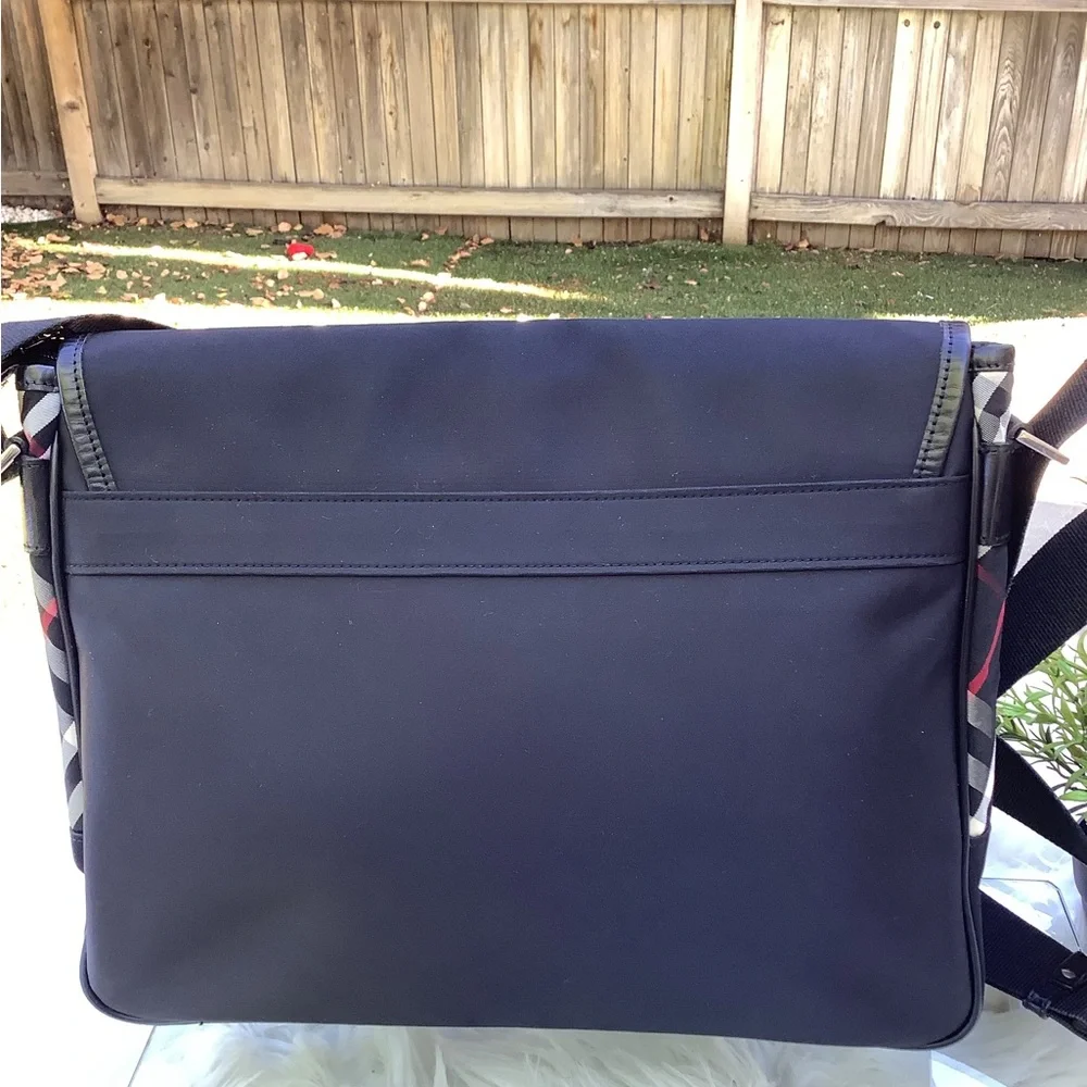 BURBERRY Black Label Messenger Bag/GENDERLESS